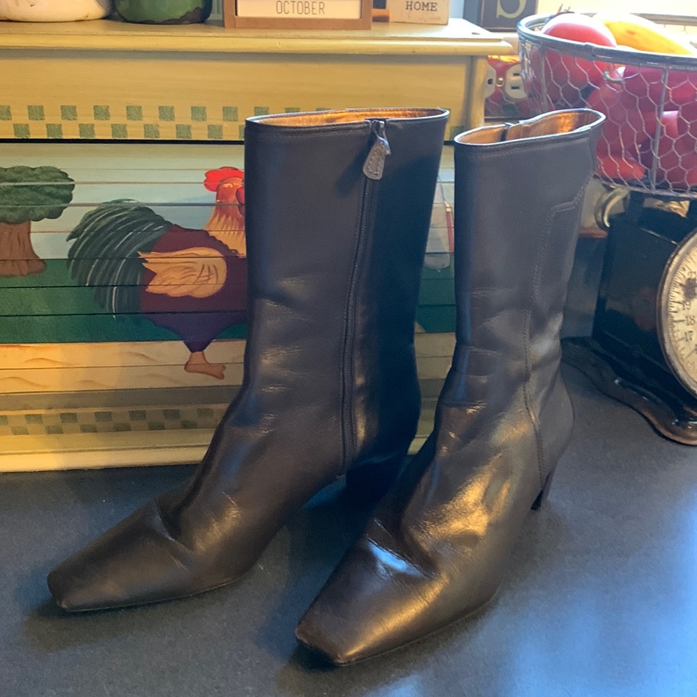 Cole Haan Women’s zip mid calf leather chocolate brown boots